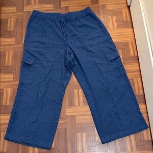 GAP Wide-Leg Cargo Pants in Navy